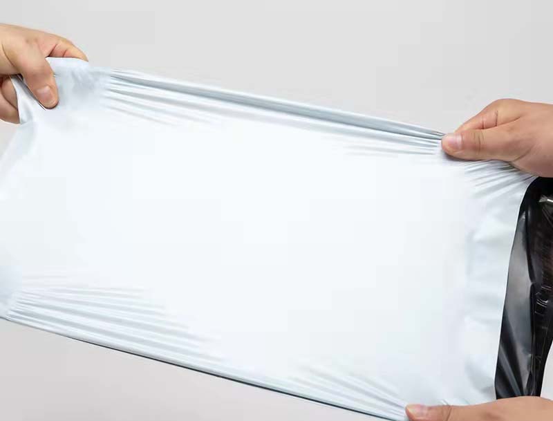 布拖白色快递袋-02